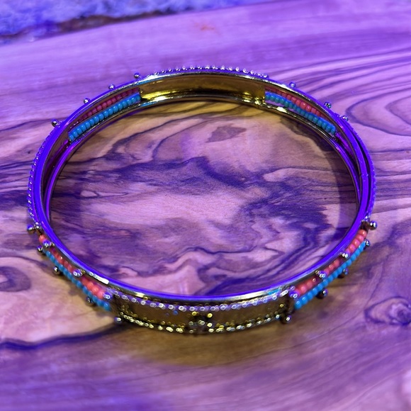 Bracelet with peach and teal beaded design, 3”, Beautiful detail - Picture 5 of 7